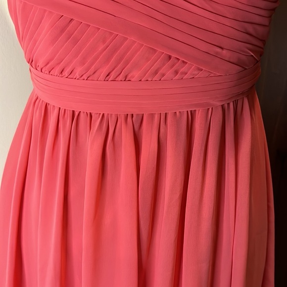 David’s bridal    Dress Peach colored    pleated bodice   Worn once  Size 4 EUC - Picture 3 of 10